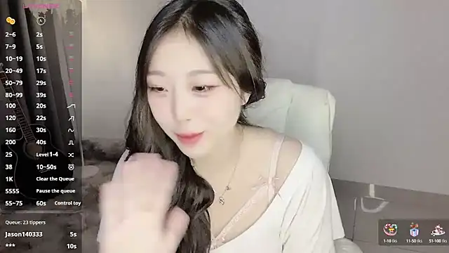 美女yukiyyuu44在线直播