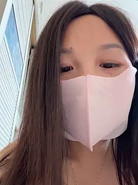 美女SSSniang-在线直播