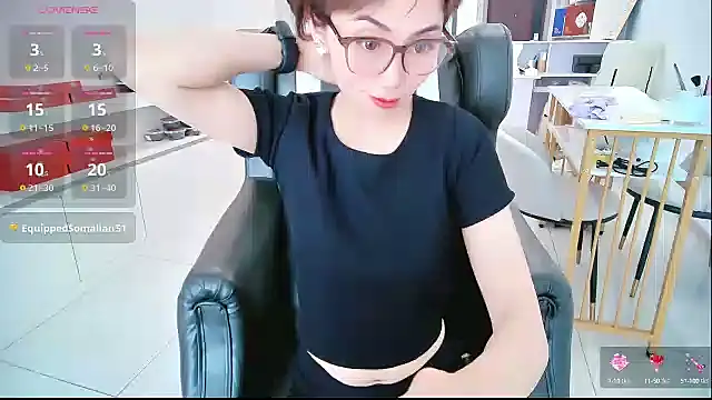 美女Aster_Hoa在线直播