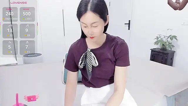 美女paopao-a在线直播