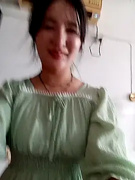 美女bobopanpan在线直播
