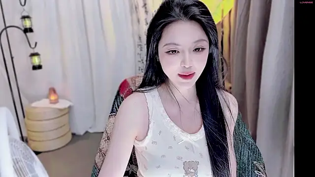 美女Yoyila_7在线直播