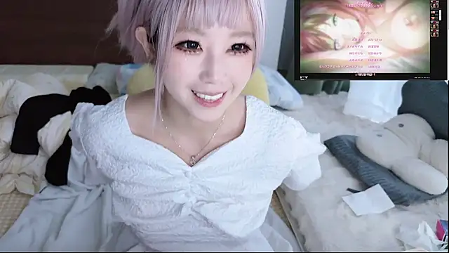 美女linko12334在线直播
