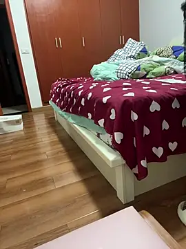 美女winniTian520在线直播