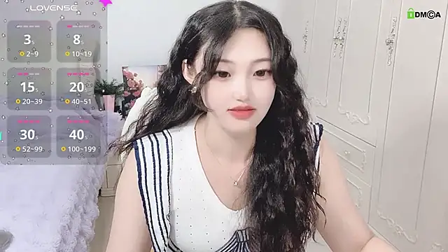 美女TW_doll在线直播