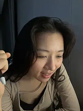 美女haiyan125216在线直播