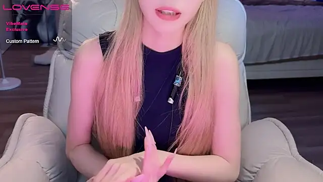 美女JoooJo_在线直播