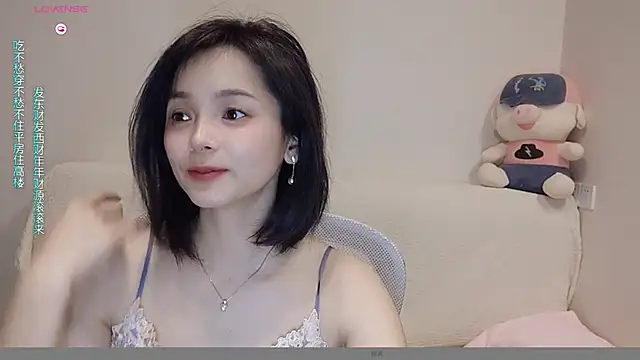 美女-Judy-在线直播