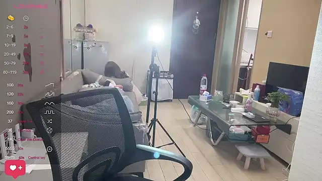 美女Yik-11在线直播