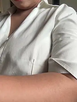 美女Emmie767在线直播