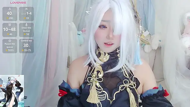 美女RuiRui_ovo在线直播