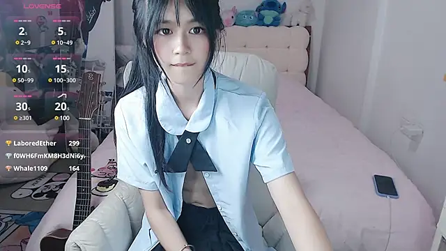 美女kitten_229在线直播