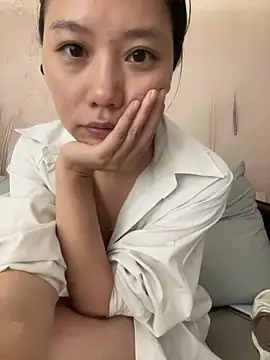 美女Eliza-E在线直播