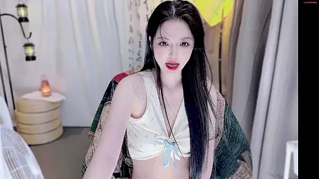 美女Yoyila_7在线直播