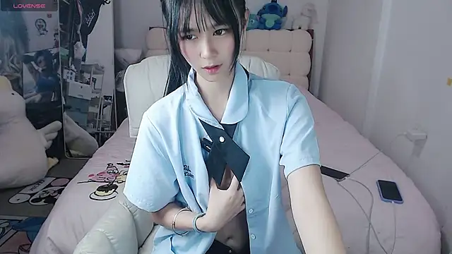 美女kitten_229在线直播