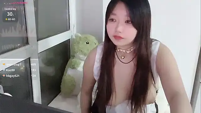 美女Morelia-2025在线直播