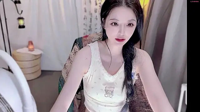 美女Yoyila_7在线直播