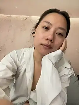 美女Eliza-E在线直播