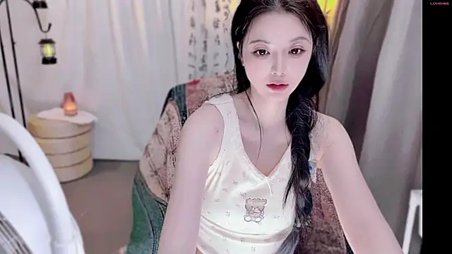 美女Yoyila_7在线直播