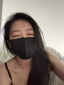 美女kikimi01在线直播