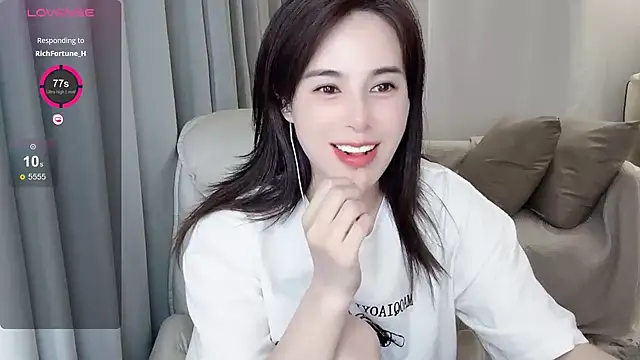 美女hknana在线直播