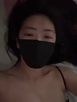 美女kikimi01在线直播