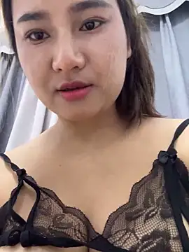 美女Emmie767在线直播