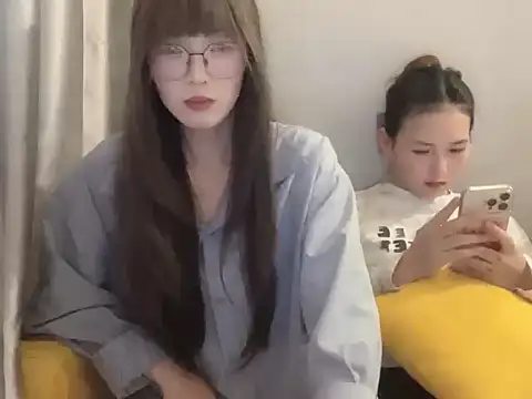 美女xiaoyan1314在线直播