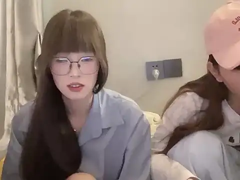 美女xiaoyan1314在线直播