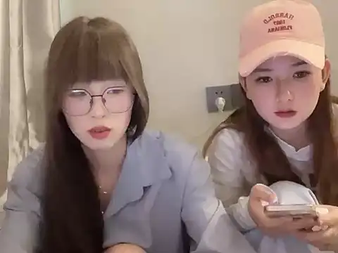美女xiaoyan1314在线直播