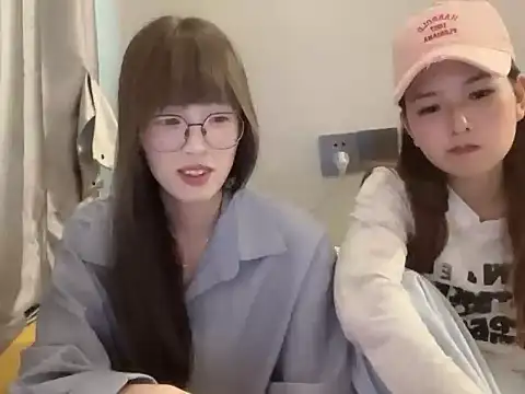 美女xiaoyan1314在线直播