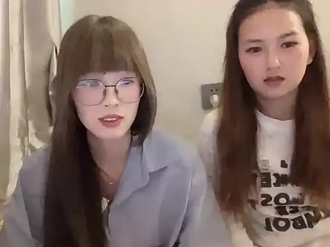 美女xiaoyan1314在线直播