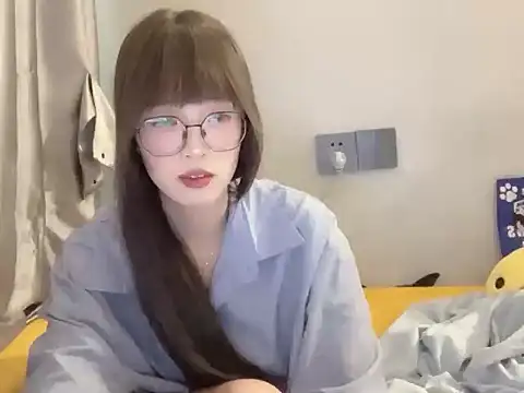 美女xiaoyan1314在线直播