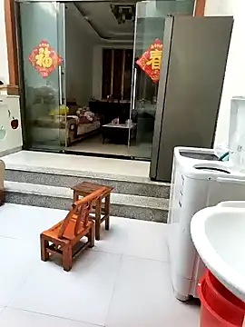 美女mimi520在线直播