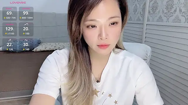 美女Holiland在线直播